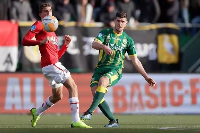 持较高的职 持较高的职