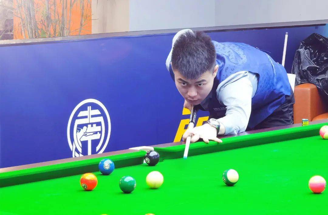 的角球配合 的角球配合